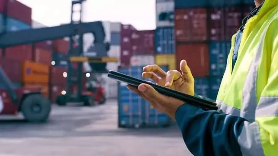 नवी मुंबई JNPA पोर्ट पर फंसे कंटेनरों को राहत, 15 दिन तक ग्राउंड रेंट चार्ज माफ