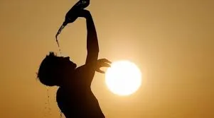 मुंबई : गर्मी का कहर, मार्च में ही 39 डिग्री तापमान, हीटवेब ने छुड़ाए पसीने