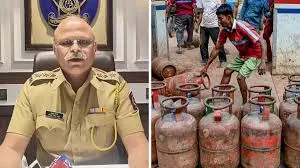 मुंबई : कुकिंग गैस की किल्लत के बीच साइबर जालसाजों ने दो महिलाओं से 4 लाख रुपये ठगे