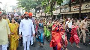 मुंबई : महाराष्ट्र के उपमुख्यमंत्री एकनाथ शिंदे ने ठाणे में गुड़ी पड़वा समारोह में भाग लिया