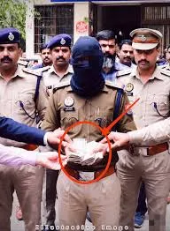 मुंबई : रिश्वतखोर जीएसटी इंस्पेक्टर रंगे हाथ गिरफ्तार, 30 हजार लेते ही एसीबी ने दबोचा