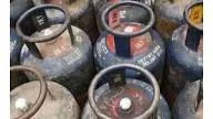 नई दिल्ली : कमर्शियल LPG सिलेंडरों की डिलीवरी शुरू, 13 मार्च को बुक हुए 88.8 लाख घरेलू गैस सिलेंडर