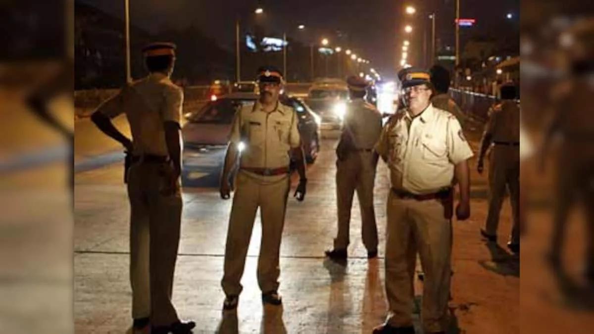 मुंबई: माहीम पुलिस ने जारी की वांटेड अपराधियों की सूची, सूचना देने पर तुरंत पुलिस को करें कॉल