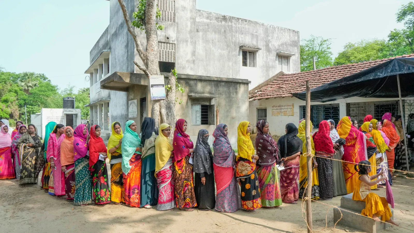 पश्चिम बंगाल में शाम 5 बजे तक 89.93% मतदान