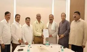 मुंबई : कांग्रेस ने सीईसी से मुलाकात की: एसआईआर विवाद के बीच मांगें उठाईं