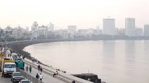 मुंबई : अप्रैल के बचे हुए दिनों में मौसम का मिजाज रहने वाला है गर्म और उमस भरा 