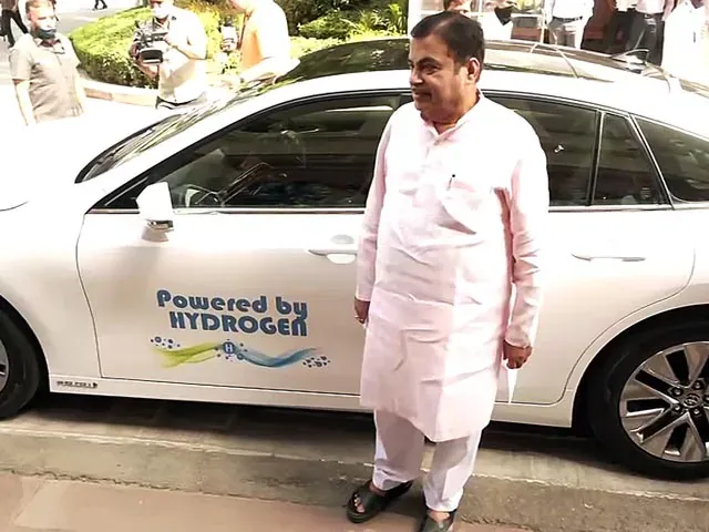 नई दिल्ली : '100% इथेनॉल से चलेंगी गाड़ियां': गडकरी ने बनाया बड़ा मास्टर प्लान, कहा- ऊर्जा के लिए अब स्वदेशी राह ही विकल्प