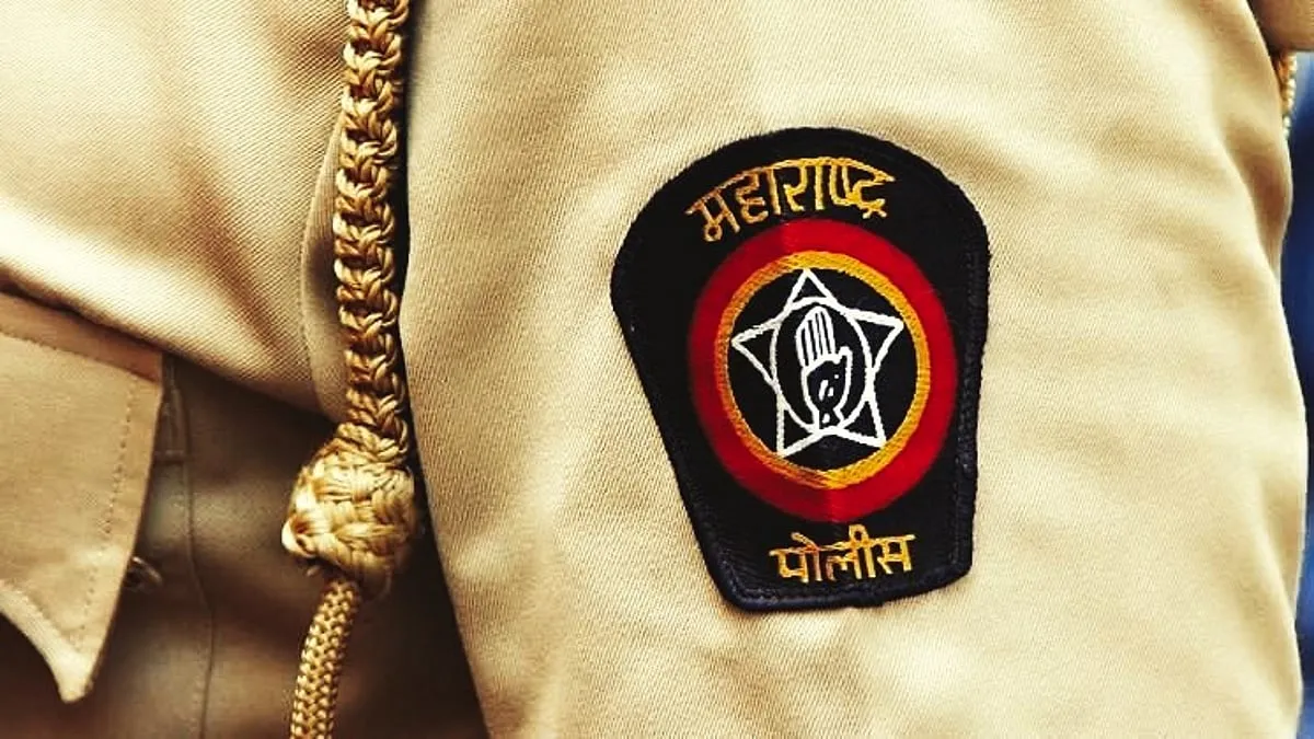 महाराष्ट्र पुलिस में बड़े फेरबदल में 53 सीनियर IPS अधिकारियों का ट्रांसफर और प्रमोशन किया गया