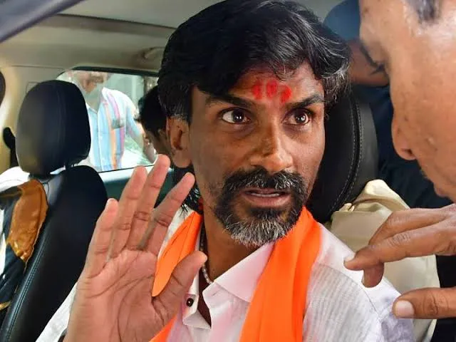 सरकार से बातचीत बेनतीजा, मनोज जरांगे ने मराठा आरक्षण को लेकर शुरू किया बेमियादी अनशन