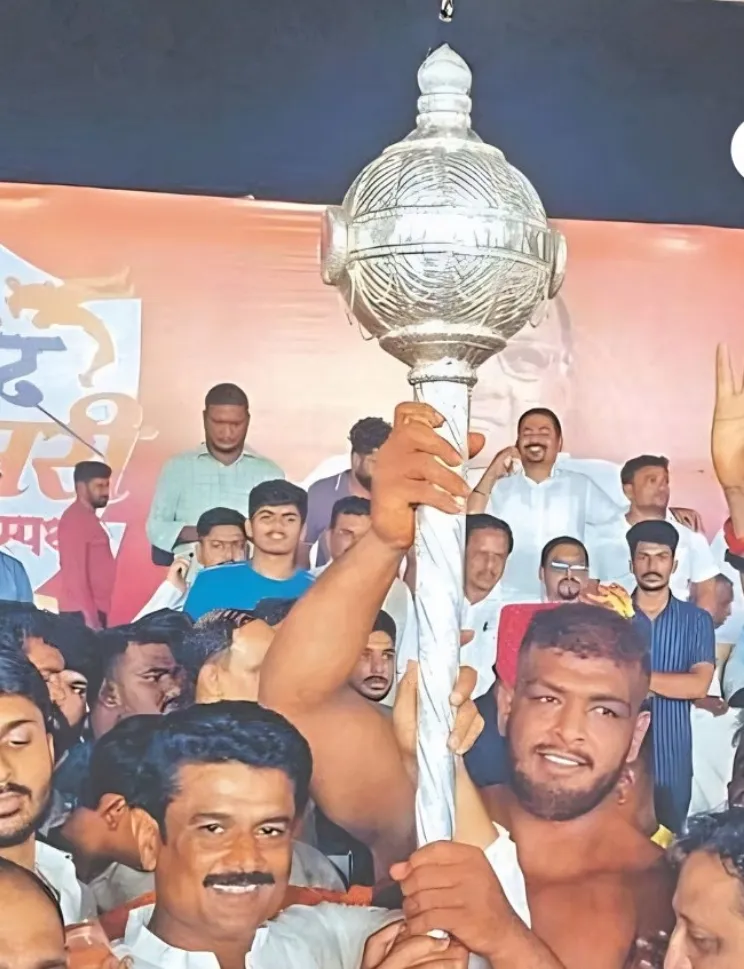 पृथ्वीराज मोहोळ के चोटिल होने के बाद महेंद्र गायकवाड़ बने ‘हिंद केसरी’, सातारा में रोमांचक मुकाबला