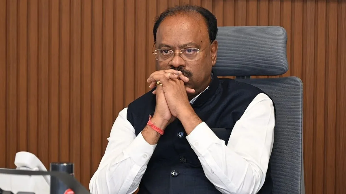 मुद्रांक विभाग में बड़ा फेरबदल: मुंबई-पुणे में लंबे समय से जमे 74 अधिकारियों का विदर्भ-मराठवाड़ा ट्रांसफर