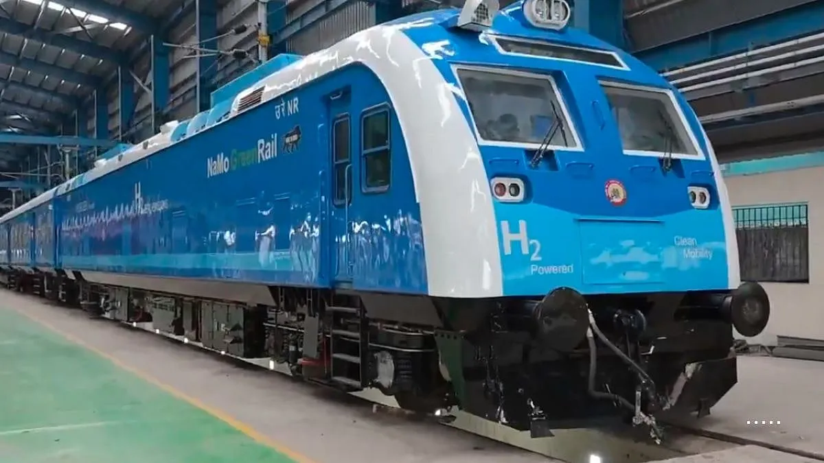 भारतीय रेलवे का ऐतिहासिक कदम: देश की पहली हाइड्रोजन ट्रेन का 120 kmph की रफ्तार पर सफल ट्रायल, जल्द शुरू होगी यात्री सेवा