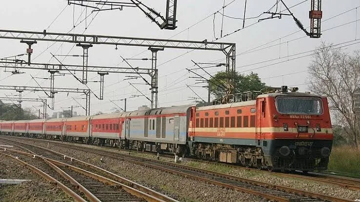 मुंबई: यात्रियों को राहत, स्पेशल ट्रेनों का संचालन अवधि विस्तारित
