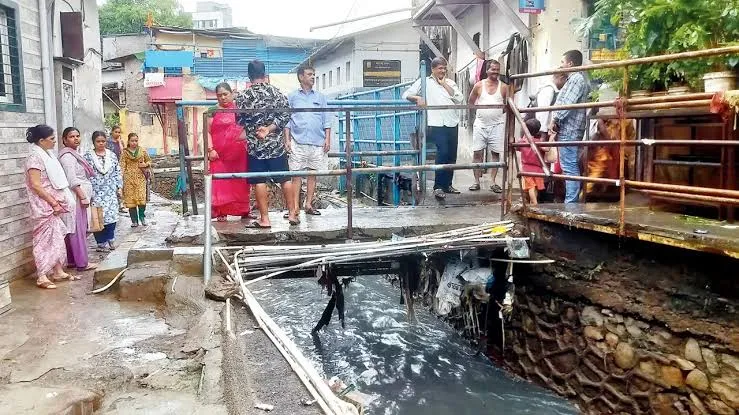मुंबई: मालाड में नाले में गिरे युवक का शव तीन दिन बाद मिला, एनडीआरएफ ने चलाया सर्च ऑपरेशन