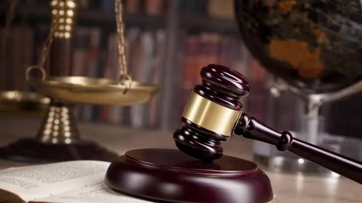 मुंबई कोर्ट का फर्जी आदेश बनाकर दुबई की अदालत में पेश किया, यूएई के दो नागरिकों समेत छह पर केस