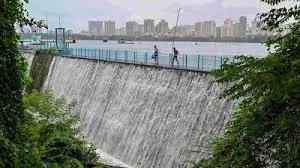 मुंबई में बारिश से 7 में 4 झीलें ओवरफ्लो, 3 का जलस्तर भी बढ़ा