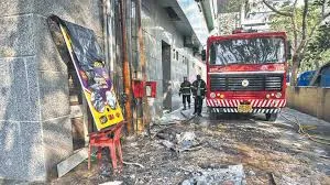 मुंबई के अंधेरी स्थित व्यावसायिक केंद्र में आग, कोई हताहत नहीं