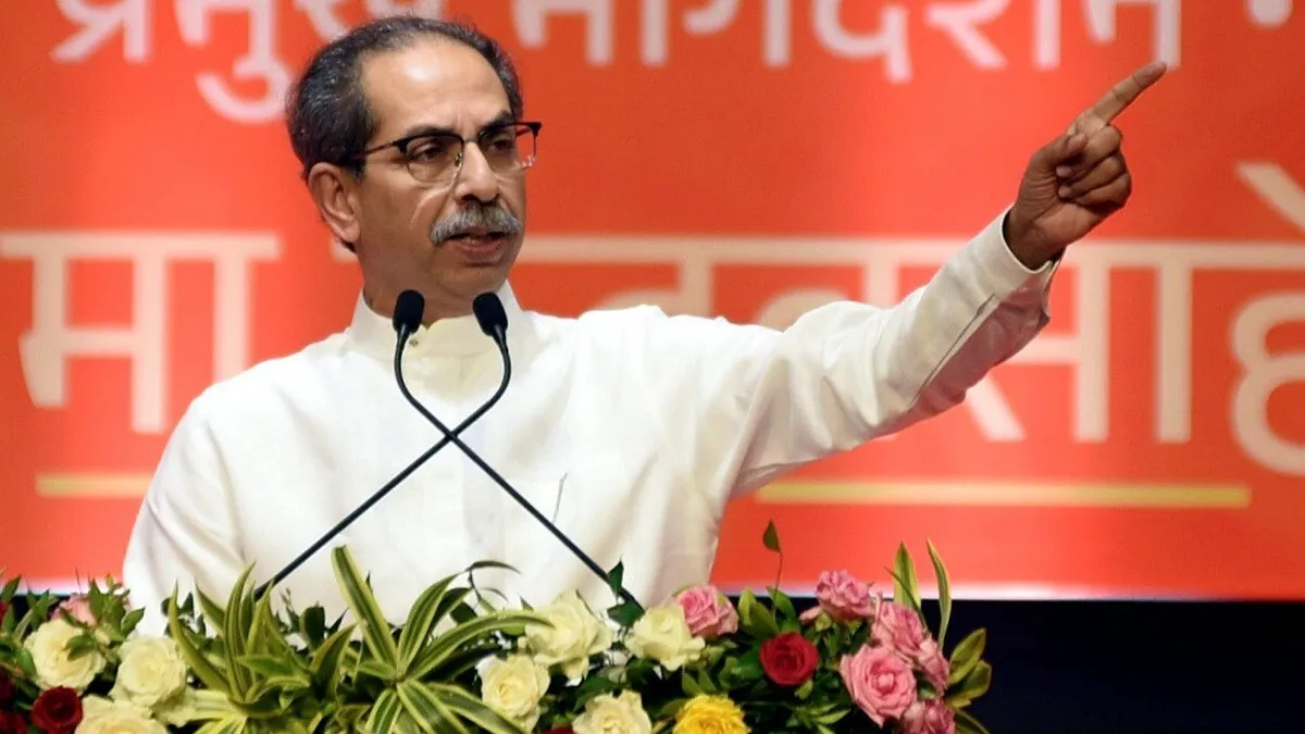मुंबई: कांग्रेस व ठाकरे सेना को झटका, कई नेताओं का भाजपा में प्रवेश