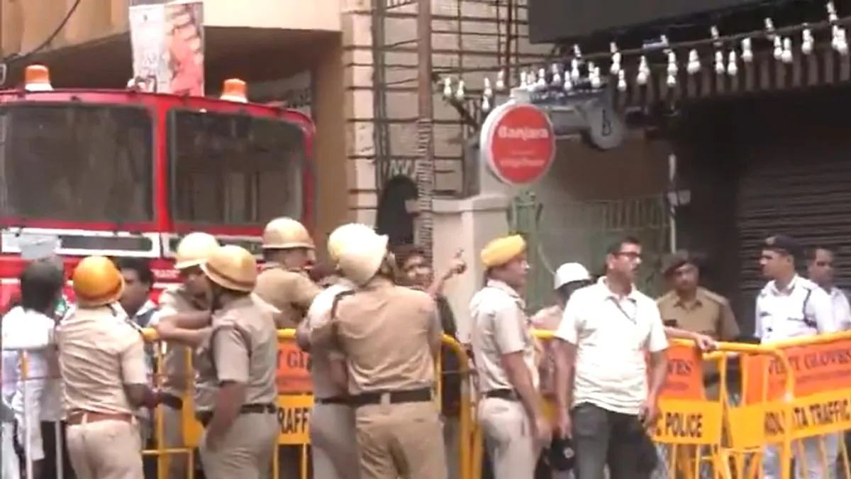 कोलकाता के होटल में भीषण आग से मचा हड़कंप, 9 लोगों की मौत; बांग्लादेशी नागरिक भी शामिल, कई घायल