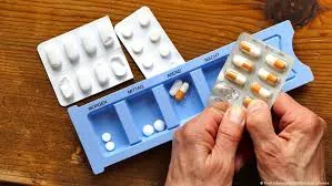 मुंबई : डीआरआई का बड़ा एक्शन, नाइजीरिया भेजी जा रही प्रतिबंधित दवाएं बरामद 3 गिरफ्तार