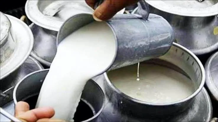 मुंबईकरों के बजट पर महंगाई की नई मार, 1 सितंबर से दूध के थोक भाव में ₹9 की बड़ी बढ़ोतरी