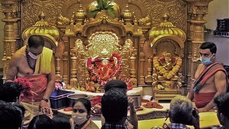 सिद्धिविनायक मंदिर दान घोटाला: ₹18 करोड़ की चोरी के आरोपों के बाद महाराष्ट्र सरकार का बड़ा फैसला, 5 साल के खातों का ऑडिट शुरू
