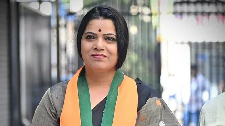 मुंबई: विपक्ष के साथ शिवसेना-BJP के निशाने पर मेयर रितु तावड़े, 6 महीने के कार्यकाल में इन विवादों ने बढ़ाई टेंशन