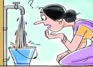 मुंबई : घाटकोपर में नलों से आ रहा गंदा पानी... दूषित जल से बीमारियों का खतरा !