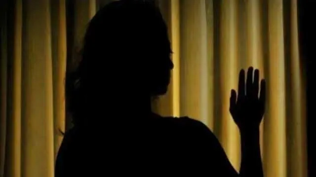 महाराष्ट्र : वर्धा के फ्लैट में चल रहा था देह व्यवसाय... पंटर भेजकर पुलिस ने मारा छापा,  37,900 रुपए का माल जब्त !