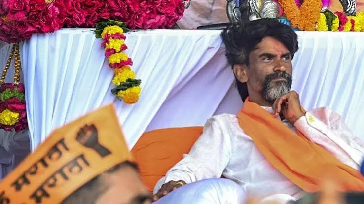 मुंबई : मनोज जरांगे की चेतावनी, 'मुंबई में एक भी युवक का खून बहा तो...'