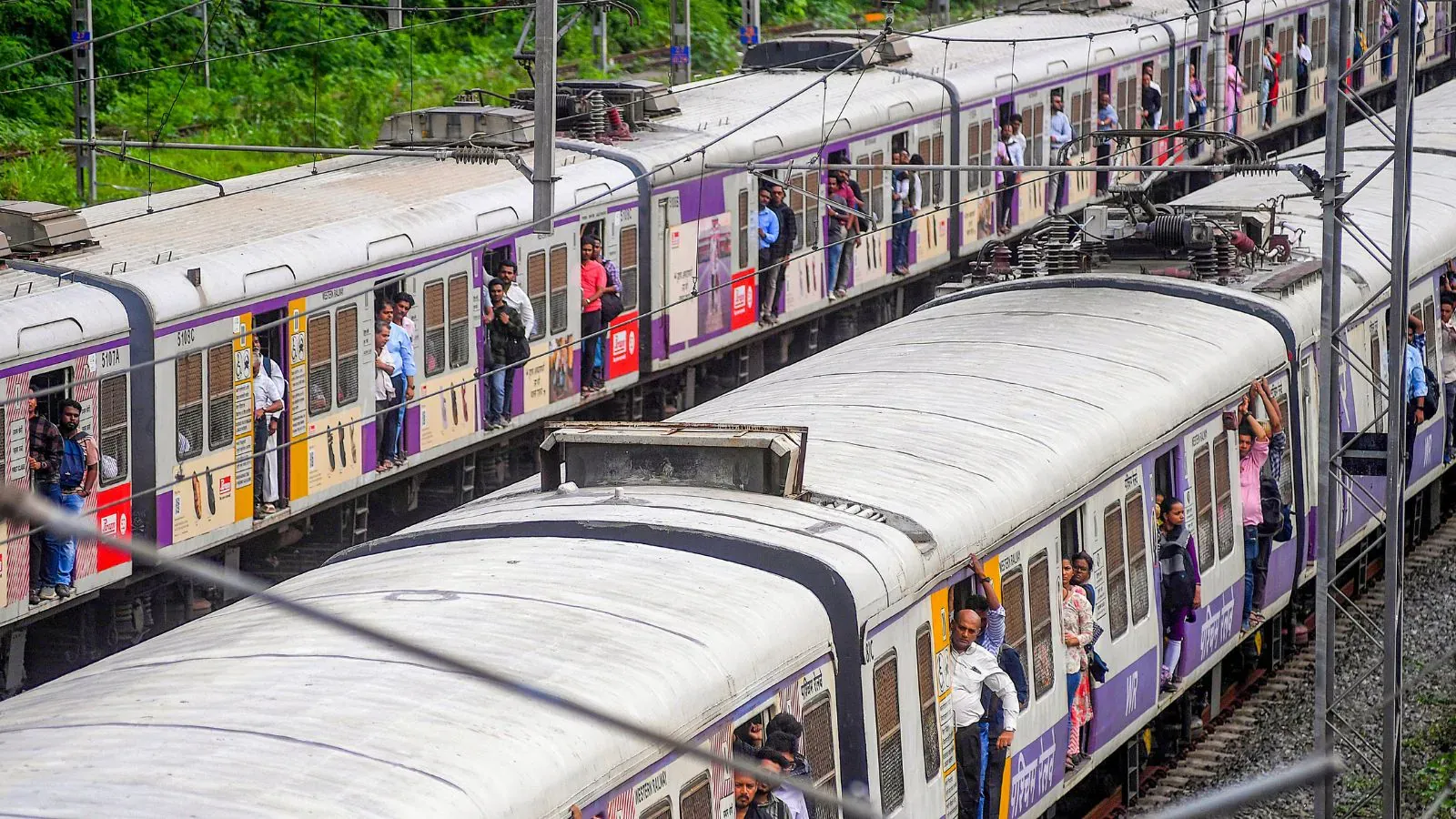  मुंबई:'तीसरी मुंबई' में चलेंगी लोकल ट्रेनें, मुंबई रेलवे विकास निगम ने विस्तार योजना पर शुरू किया काम