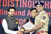 मुंबई पुलिस के 2 अधिकारी ने FICCI पुरस्कार जीता