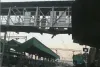 महाराष्ट्र में बल्लारशाह रेलवे स्टेशन पर गिरा फुटओवर ब्रिज... 20 लोगों के घायल होने की खबर