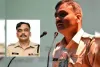 मुंबई : कौन हैं आईपीएस तुषार दोशी? जिन्हें सस्पेंड करने के आदेश पर चढ़ा महाराष्ट्र में सियासी पारा, BJP-शिवसेना में ठनी