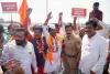 प्याज के दामों पर बवाल: सेना UBT ने समृद्धि एक्सप्रेसवे जाम किया, अंबादास दानवे हिरासत में