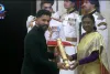 रोहित शर्मा के लिए दोहरा जश्न: अंतरराष्ट्रीय डेब्यू के ठीक 19 साल बाद मिला 'पद्म श्री' सम्मान