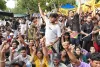मुंबई : शिक्षा मंत्री धर्मेंद्र प्रधान के इस्तीफे के बाद कांग्रेस में जश्न, मुंबई में बांटी गई मिठाई