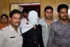 मुंबई : 7 साल की बच्ची से दरिंदगी, भड़का लोगों का गुस्सा, थाने का घेराव कर आरोपी के लिए मांगी फांसी