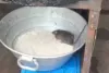 नालासोपारा में तबेला चहा-जमजम बिरयानी आउटलेट का वीडियो वायरल, खाने के बीच चूहा दिखने का दावा