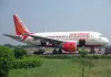 पुणे से आ रहा एयर इंडिया का विमान उड़ान भरने से पहले टग ट्रक से टकराई  