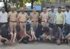 कल्याण : पुलिस बन ठगी करने वाले 8 आरोपियों का भंडाफोड़, 5 लाख रुपए और दो स्कॉर्पियो जब्त