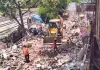मुंबई में रेलवे भूमि पर बड़ा बुलडोजर एक्शन: गोरेगांव-मालाड के बीच अतिक्रमण हटाने की कार्रवाई तेज