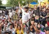 मुंबई : शिक्षा मंत्री धर्मेंद्र प्रधान के इस्तीफे के बाद कांग्रेस में जश्न, मुंबई में बांटी गई मिठाई