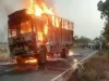 अहमदनगर जिले में 12वीं बोर्ड परीक्षा के प्रश्न पत्र लेकर जा रहे ट्रक में लगी आग