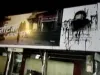 मुंबई के माहिम बस स्टाप पर कर्नाटक के मुख्यमंत्री के पोस्टर पर फेंकी गई काली स्याही....