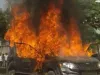 मुंबई में एक शख्स ने कर्मचारी से बदला लेने के लिए शख्स ने दो SUV कार में लगाई आग... कॉन्ट्रैक्ट टूट जाने पर रची थी साजिश