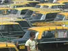 काली-पीली टैक्सियों में राज्य सरकार ने पैनिक बटन लगाने का दिया आदेश...'पैनिक' हुए मुंबई के TAXI वाले