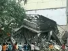 मुंबई के भिवंडी के पास एक दुमंजिला इमारत भरभराकर ढही... 20 लोग फंसे