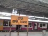 थाना स्टेशन पर रेलवे की सेवा समाप्त करने से यात्रियों को दोहरी मार... 