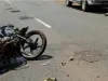 पालघर में घातक दुर्घटना में मोटरसाइकिल पर सवार तीन लोग घायल 